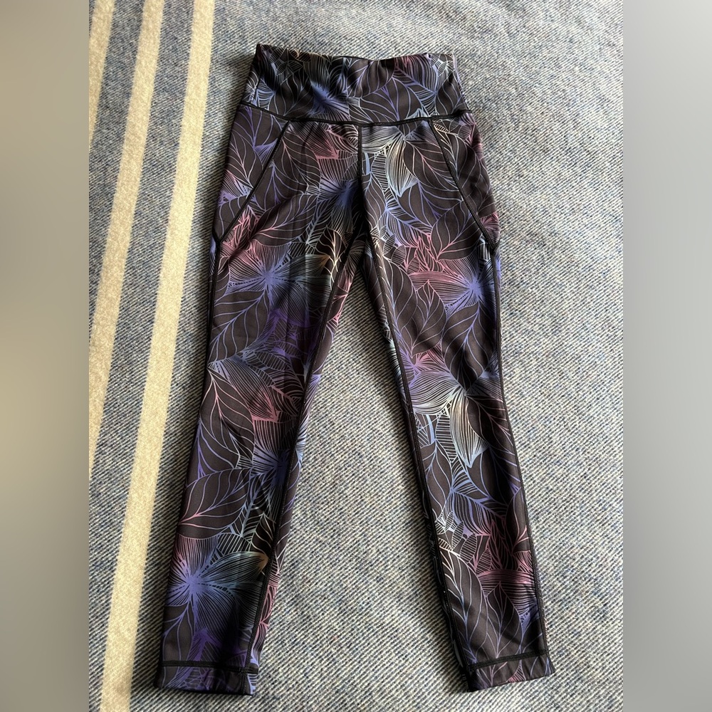 Title Nine T9 Mad Dash reversible tights / leggings XS, good cond